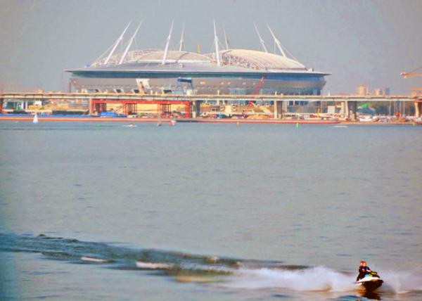 2016-07-02_Krestovsky Stadium ʥ�˵ñ�������0001.JPG