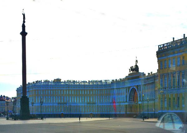 2016-07-01_Palace Square_Alexander Column & Narva Triumphal Arch �����㳡������ɽ�������ɶ��߿�����0001.JPG