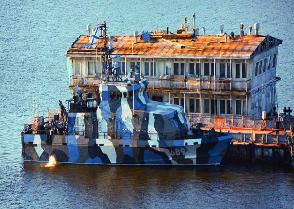 2016-07-02_Warship in Camouflage 迷彩军舰0001.JPG