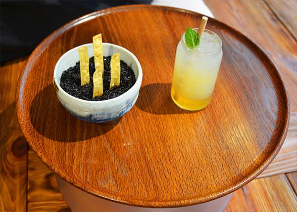 2026-04-04_161_Welcome Treat w Vinegar Soda0001.jpg