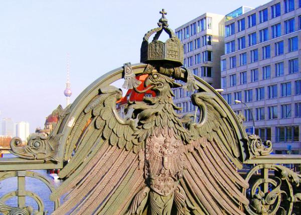 Weidendammer Bruecke_Wrought Iron Imperial Eagle κ�ǵ�Ĭ��`�����۹�֮ӥ0001.JPG