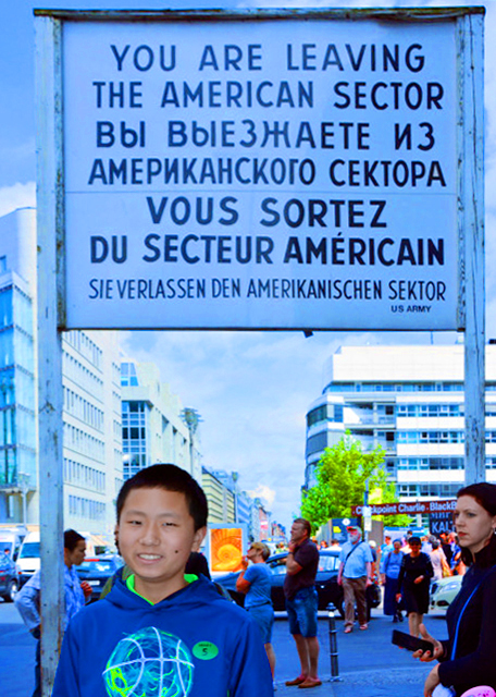 2016-06-28_Checkpoint Charlie You are leaving the American Sector ��������ڡ������뿪��������-10001.JPG