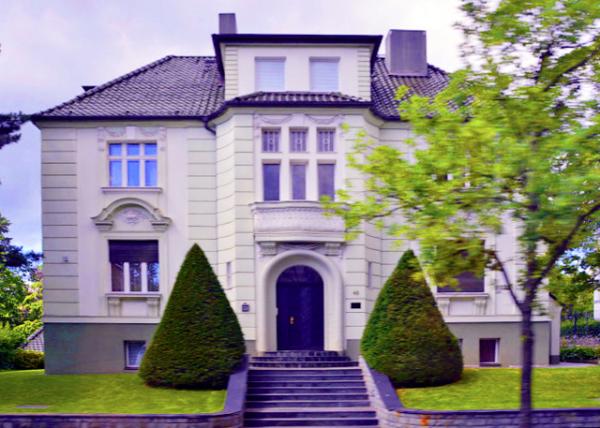 2016-06-28_Mansion_Hubertusallee 45, Grunewald0001.JPG