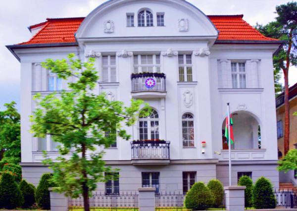 2016-06-28_Mansion_Embassy of the Republic of Azerbaijan0001.JPG