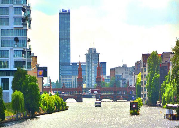2016-06-28_Spree_Oberbaumbr��cke ��������0001.JPG