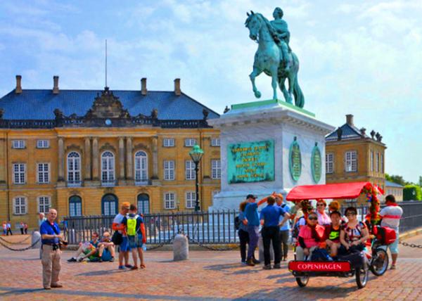 2016-06-25_Amalienborg_Frederick VIII's Palace �����ձ��������Ұ����ʹ�0001.JPG