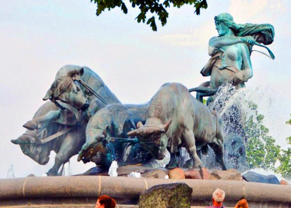 2016-06-25_Nordre Toldbod_Gefionspringvandet_Gefjon, Creator of the Islands and Her 4 Sons Turning to Oxen �ܷ���Ȫ�����촴���߽ܷ�������ĸ����ţ�Ķ���-30001.JPG