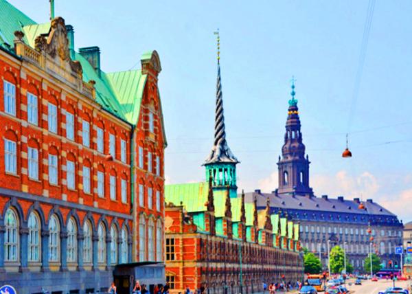 2016-06-25_17C Børsen Former Stock Exchange & Christiansborg Slot ʮ�����ͽ����������˹�ٰ�����-60001.JPG