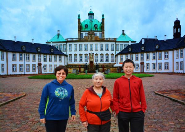 2016-07-06_Fredensborg Palace & Courtyard ���׵�˹����ͥԺ-40001.jpg