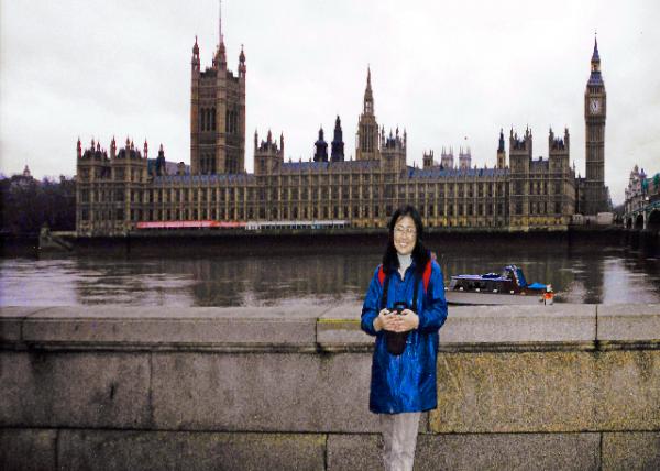 1998-12-25_London_House of Parliament0001.jpg