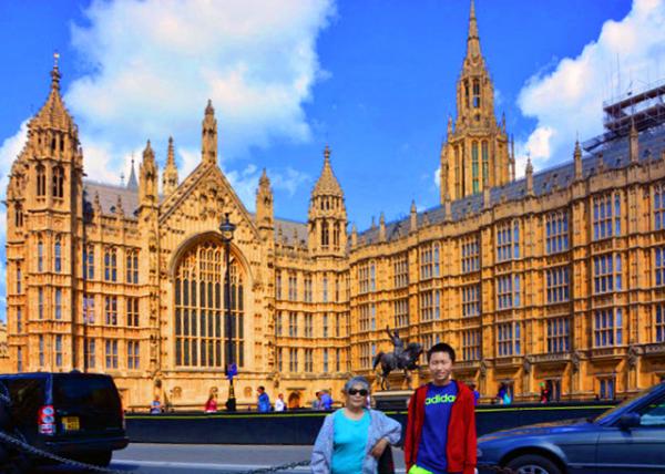 2016-06-24_Palace of Westminster_Old Palace Yard0001.JPG