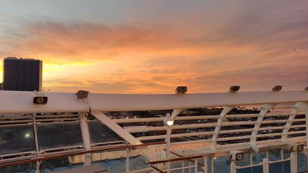 0-5-1 Good Morning Honolulu.jpg