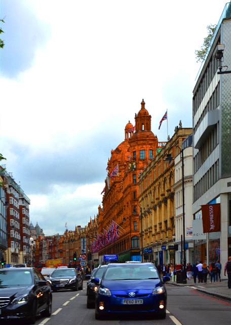 2016-06-23_Harrods on Brompton Road �����ն�·�������Ȱٻ��̵�0001.JPG