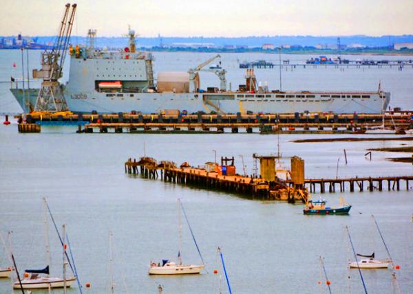 2016-07-07_Bay-class Landing Ship ���弶��½��-10001.JPG