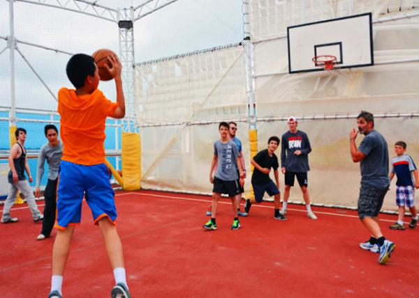 2016-07-08_Caribbean Princess_Sports Deck-20001.JPG