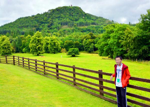 2016-07-12_Inveraray_Ancient Watchpost on Dun Corr Bhile �Ʊȱ�ɽ���Ŵ��t��̨-10001.JPG
