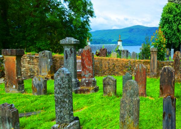 2016-07-12_Luss Parish Church_Graveyard Ĺ��0001.JPG