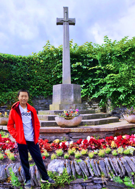 2016-07-12_Luss_War Memorial Cross-10001.jpg