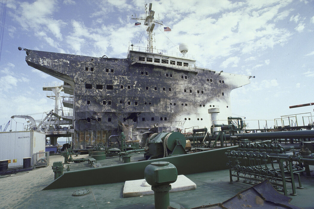 1987�꣬һ����Ϊ�������Ǻš�������ע�������ڿ�����ˮ�����ʵ������к���龰��