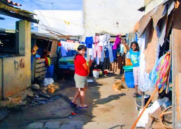 03-30-13_ Calderon_Residence Area ������0001.JPG