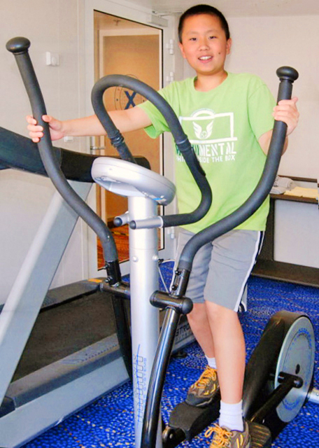 03-31-13_ Celebrity Xpedition_Gym ������00010001.JPG