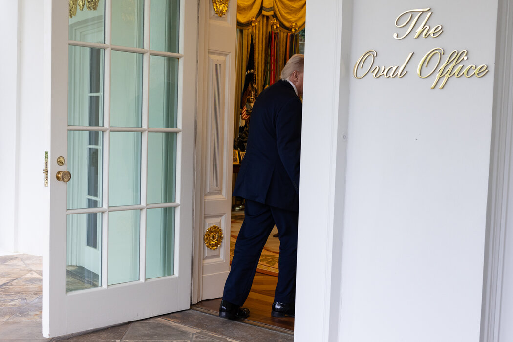 ��һ���������Ͳ͵��׹����������߻���Բ�ΰ칫�ҡ�