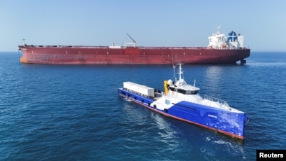 һ���������������������ʻ������ľ�Ⱥ�Ͽ�ִ������˰�ʿ�������ĺ���(2026��4��17��)