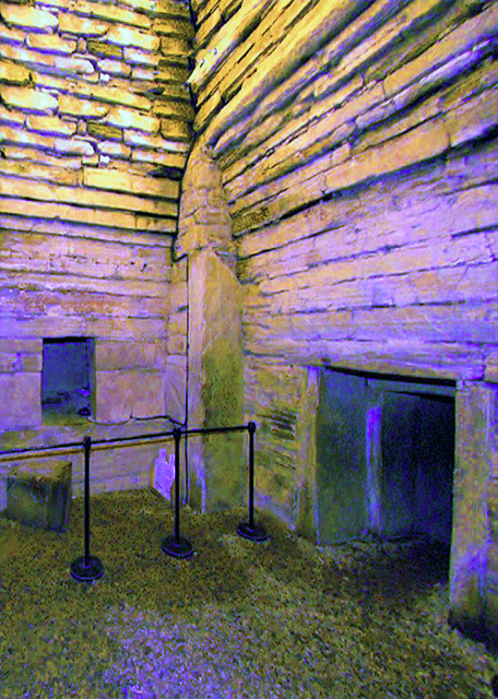 2016-07-14_Maeshowe's Entrance @ R, One Side Chamber & Interior Standing Stones0001.jpg