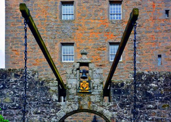 2016-07-15_Cawdor Castle_Drawbridge Supports ����֧��0001.JPG