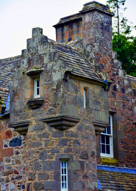 2016-07-15_Cawdor Castle_Billings' Baronial and Ecclesiastical Antiquities of Scotland_Guardhouse ������-30001.JPG
