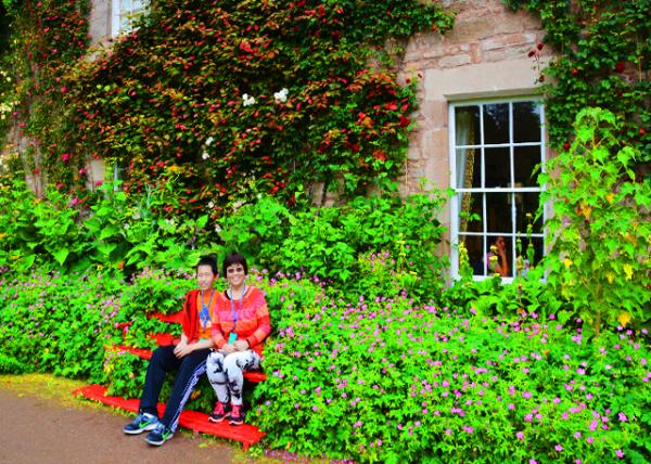 2016-07-15_Cawdor Castle_Flower Garden-40001.JPG