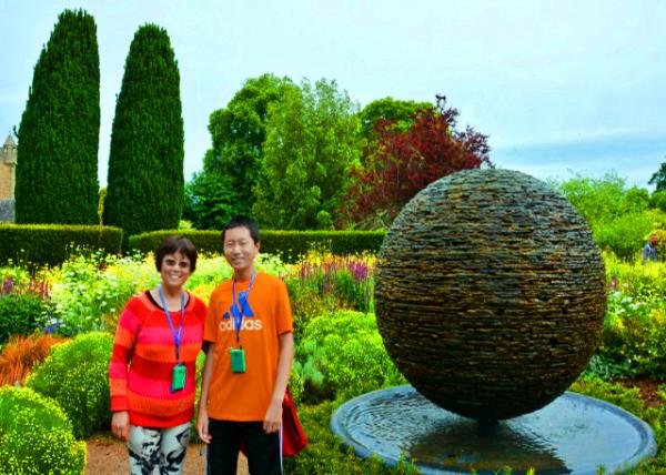 2016-07-15_Cawdor Castle_The Sun Slate Sculpture-20001.JPG