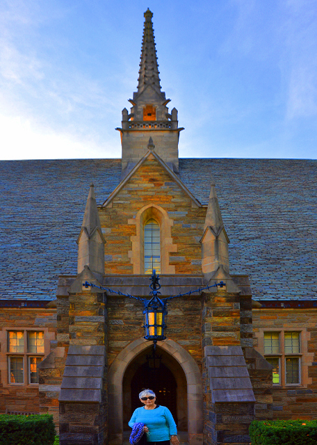 2021-10-14_Goodhart Hall_Giant Wrought-Iron Lamp-50001.JPG