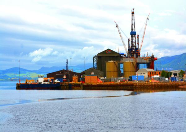 2016-07-15_Invergordon_Oil Rig Repairs ʯ�����������0001.JPG