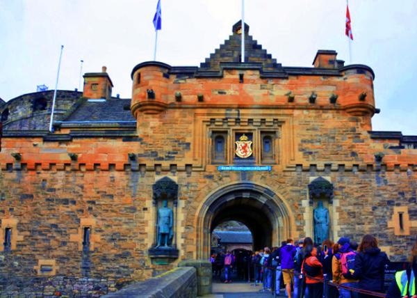 2016-07-16_Edinburgh Castle_Gatehouse ��¥-30001.JPG