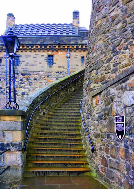 2016-07-16_Edinburgh Castle_70-Step Lang Stairs 70-���ʸ�¥��0001.JPG