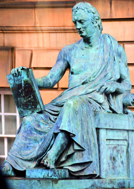 2016-07-16_St. Giles Cathedral_Statue of David Hume ����������0001.JPG