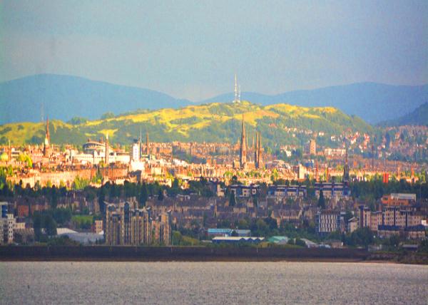 2016-07-16_Edinburgh Skyline �����������0001.JPG