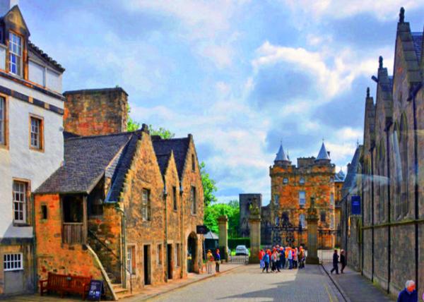 2016-07-16_Holyrood Palace ����·�¹�0001.JPG