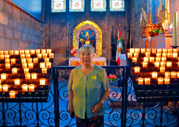 2016-07-18_Notre-Dame de Paris_Altar of Virgin of Guadalupe Chapel ���_�R���}ĸ�ļ���0001.JPG
