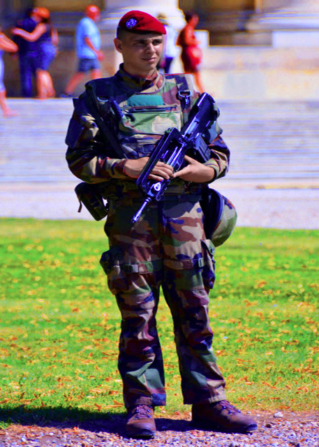 2016-07-18_Army Museum_Guard ���²���ݡ�ȫ����װ�ľ���0001.JPG
