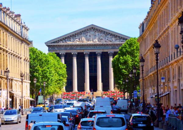 2016-07-18_L'��glise de la Madeleine Built in Style of Greek Temple-10001.JPG
