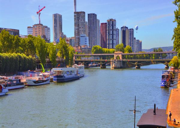 2016-07-18_Pont de Bir-Hakeim-10001.JPG