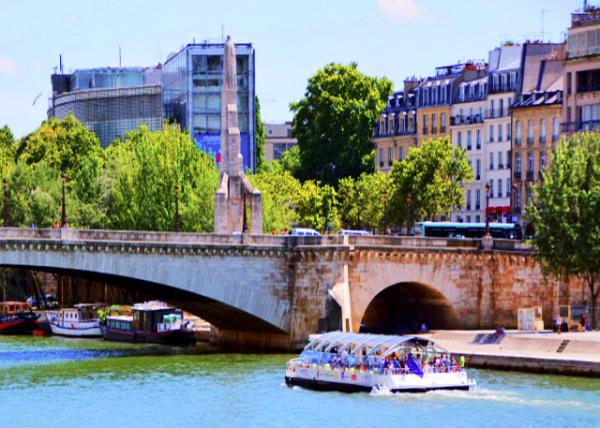 2016-07-18_Pont de la Tournelle w Statue de Sainte Genevieve ����ʥŮ�����ߡ�-30001.JPG