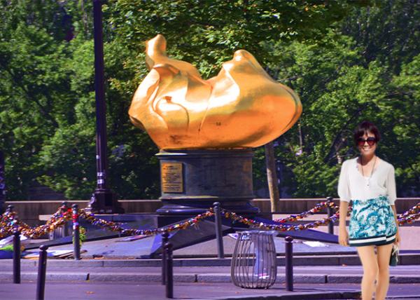2016-07-18_Flame of Liberty near Pont de l'Alma-10001.jpg