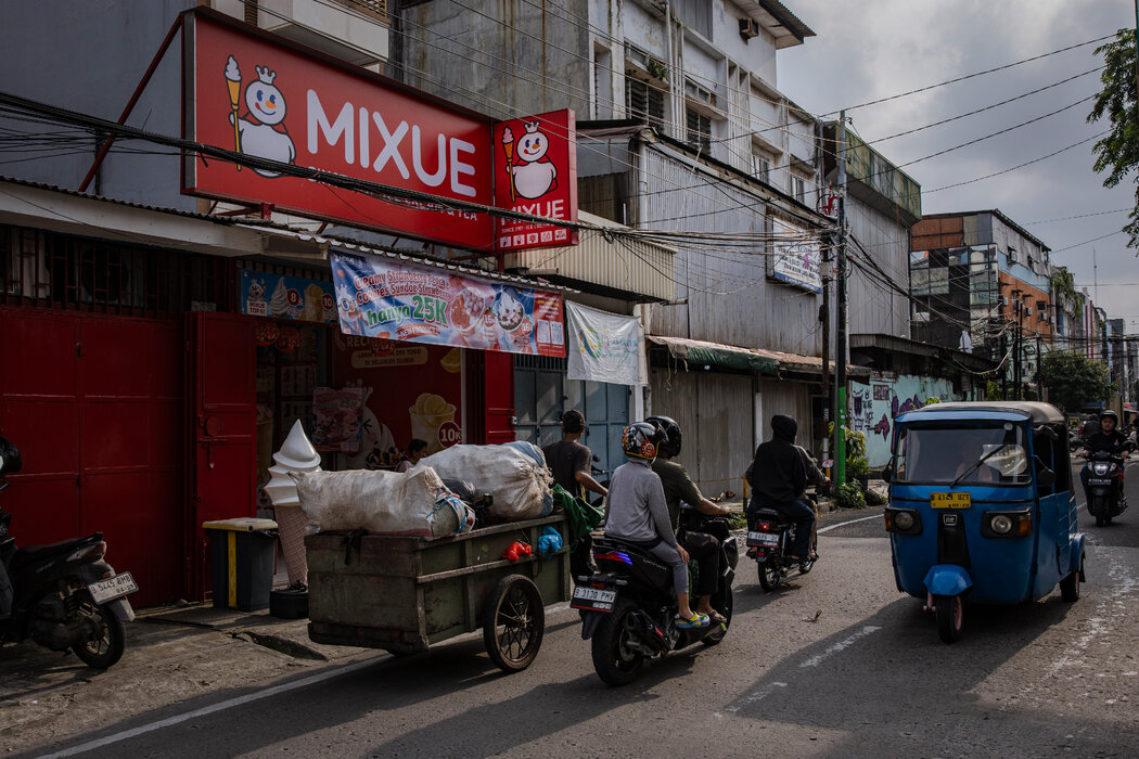 �żӴ��һ����ѩ�����ŵꡣ
