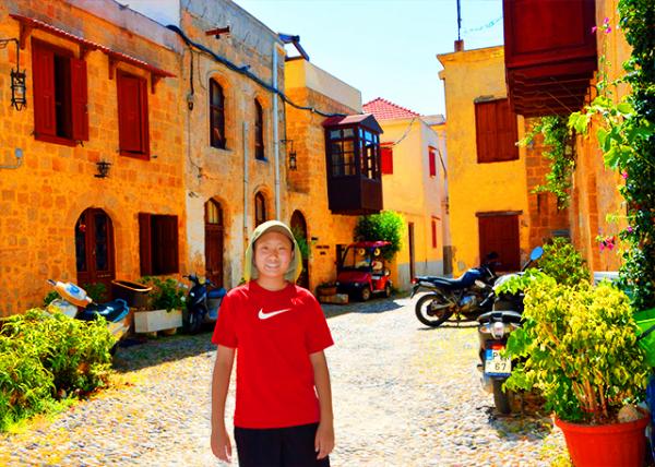 2015-06-17_Apollonion Street in the Old Town0001.jpg