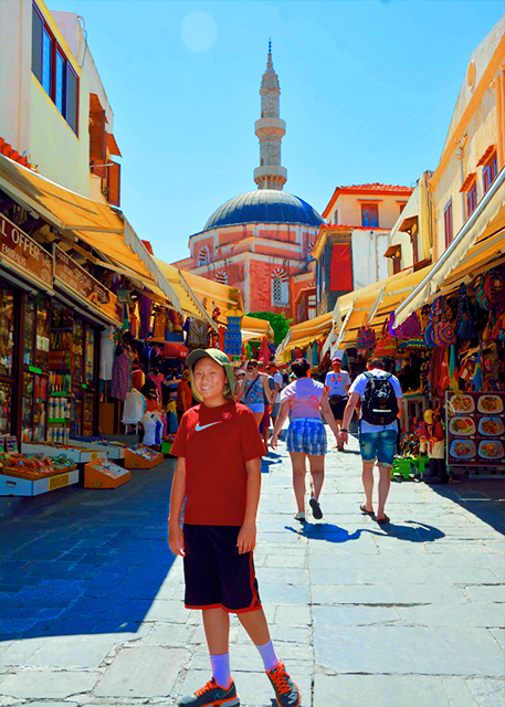 2015-06-17_Sokratous St toward Suleiman Mosque0001.jpg