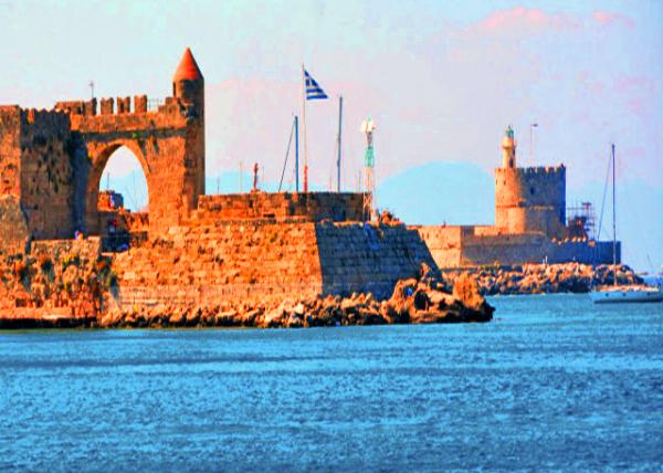 2015-06-17_Gate of The Virgin across Kolona Harbour��������ͷ-20001.JPG