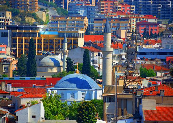 2015-06-18_Kuşadası_Downtown.jpg